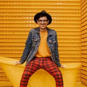 Meet your Posher, Daniel